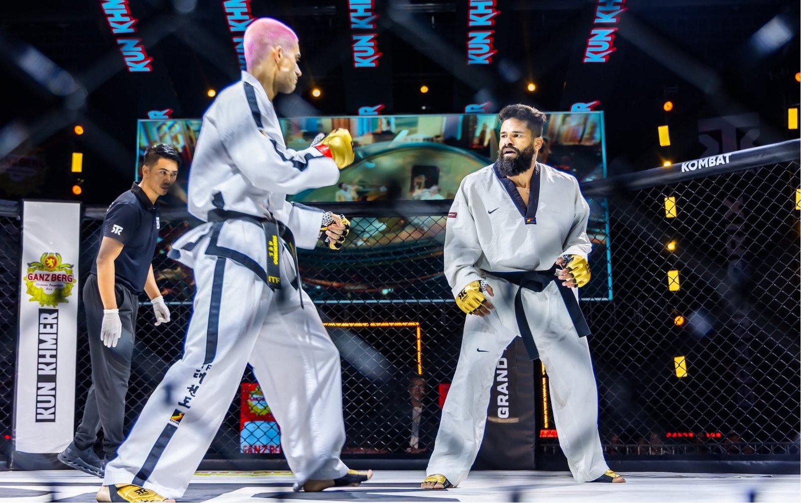 Treino de Kombat Taekwondo na Kingdom